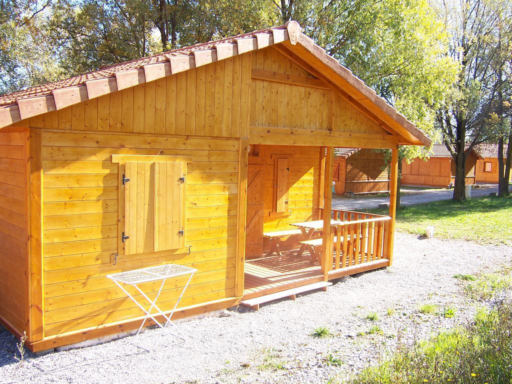 Camping La Motte Flottante 拉弗莱西诺斯 外观 照片